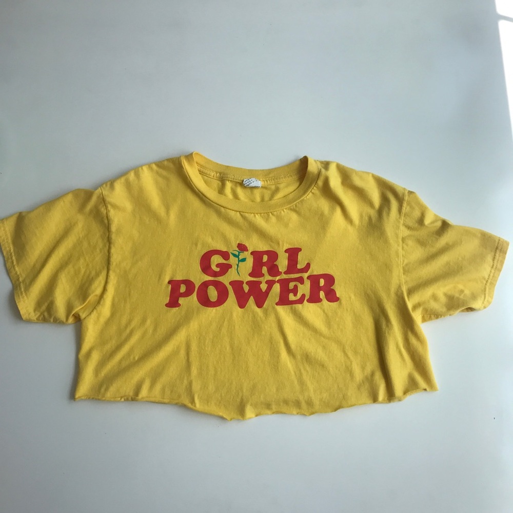 cropped yellow “girl power” tshirt